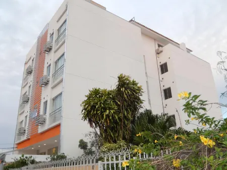 Apart Hotel Premium Suites Santa Cruz Отели рядом с достопримечательностью «Canal Isuto»