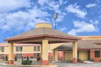 Days Inn & Suites by Wyndham Casey Hotel dekat World's Largest Mailbox