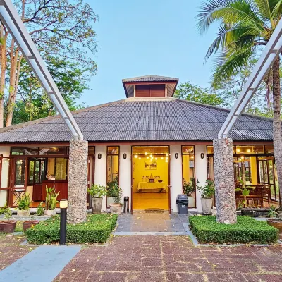 Baan Tai Had Resort Hotels near Samut Songkhram