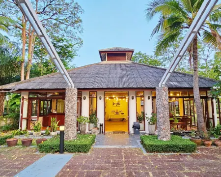Baan Tai Had Resort Hotels in Mueang Samut Songkhram