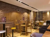 Premier Inn Halifax Town Centre Hotels in Halifax