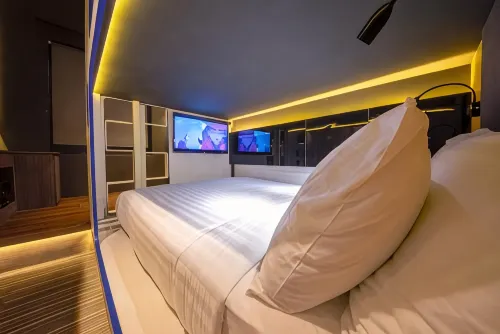 Cube Family Boutique Capsule Hotel @ Chinatown
