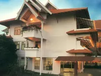 Nuwis Hotel & Convention Hotel dekat Gunung Ungaran Via Mawar
