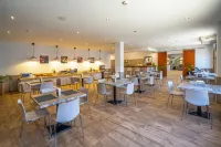 Apartamentos Puerta del Sur Hotels in Dos Hermanas