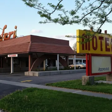 Safari Motel