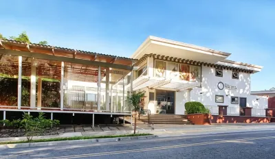 โรงแรมและที่พักอาศัยลาริเวียรา โรงแรมใน