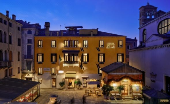 UNA HOTELS Ala Venezia-Adults 16