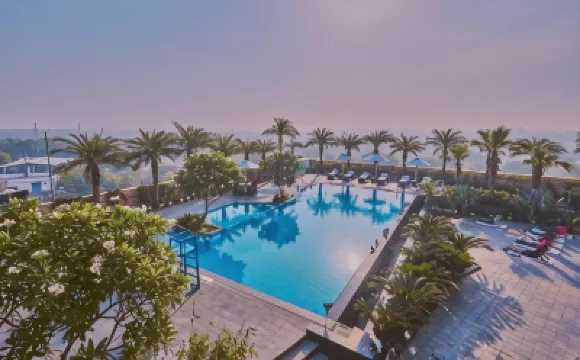 Crowne Plaza NEW DELHI ROHINI by IHG Hotel a 