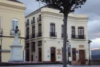 Hotel Don Miguel Hotels near Castillo del Laurel
