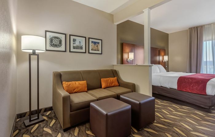 Comfort Suites