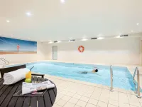 Novotel Melbourne Glen Waverley - Pools
