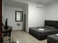 Nexdeco House Homestay Syariah Solo - مطابخ