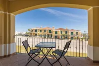 Beautiful apartment in a quiet location with sea views