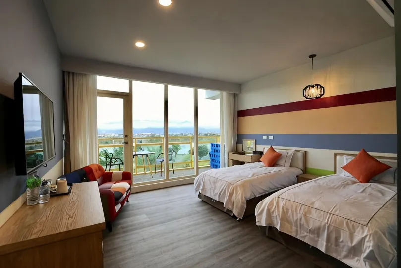 The Riverview Retreats