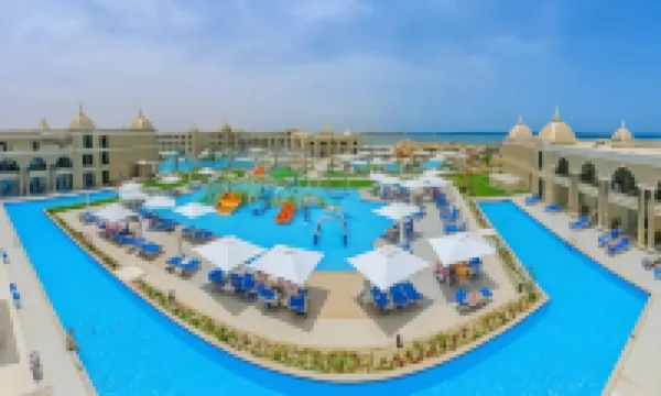 Titanic Royal-Families and Couples Only