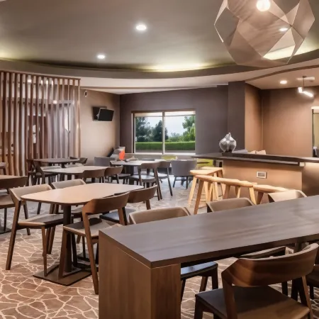 SpringHill Suites Colorado Springs South Отели в г. Колорадо-Спрингс