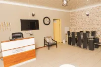 Kwena Cottage Hotels in Molepolole