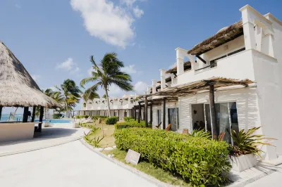 PavoReal Beach Resort Tulum Hotel in zona Casa Cenote