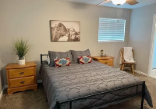 Giddy Up Getaway Hotels in Oakdale