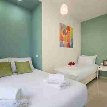 Full Option 7 People Rooms