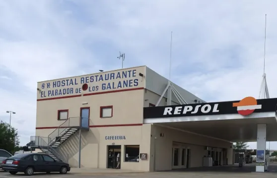 帕拉多加拉尼斯青年旅舍