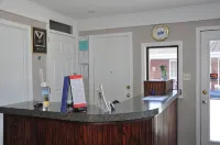 Merrimac Inn & Suites