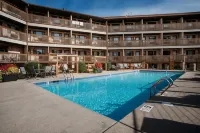 Natura Aloha Beach Resort - Swimmingpools