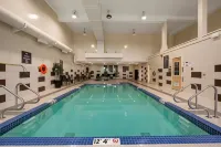 薩斯喀徹温堡貝斯特韋斯特優質套房酒店 - 停車場