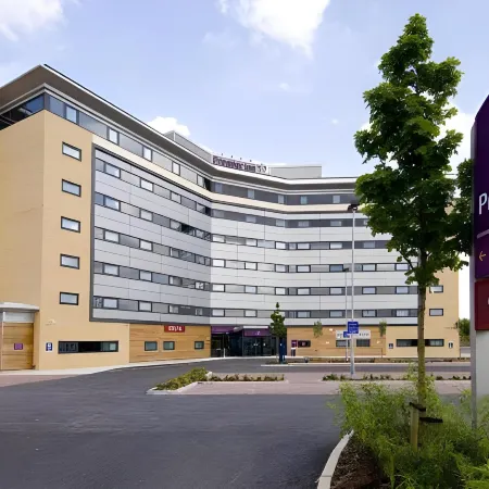 Premier Inn Manchester Airport (M56/J6) Runger Lane South