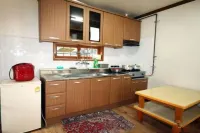 Sacheon Baegunimeomuneungot Pension
