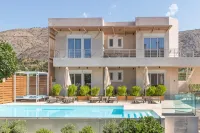 Almiriki Chios Rooms & Apartments - Pools