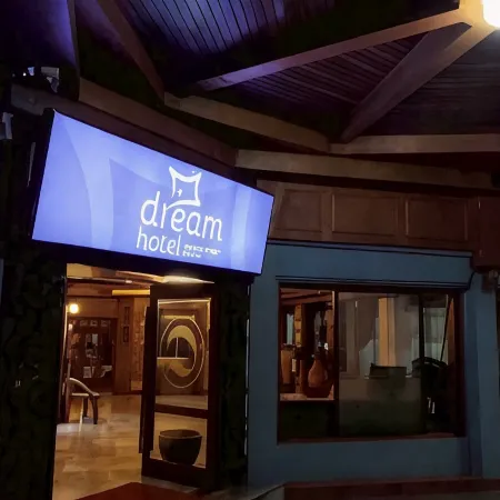 Dream Hotel Pattaya Отели рядом с достопримечательностью «Пирс Бали-Хай»