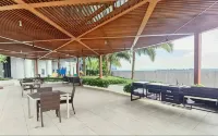 Almas Suites Homestay ByStay - parking