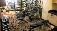 Brentwood Suites - Gym