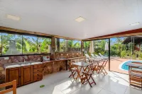 Beautiful Pousada in the Middle of Nature in Bombinhas - Homestays