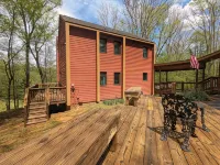 Foxwood at Stoney Creek • Wintergreen + Wine Trail Base • Mtn Views
