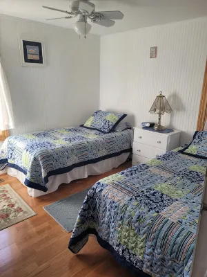 "Huron Winds" a charming 3-bedroom house just steps from Lake Huron in Oscoda - Gym