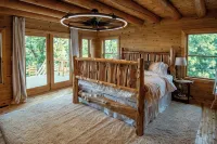 3-Tier Deck + Putting Green + Steam Sauna  Private Lake Eufaula Escape - Wifi