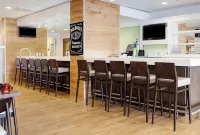 Holiday Inn NASHVILLE-VANDERBILT (DWTN) by IHG - bar
