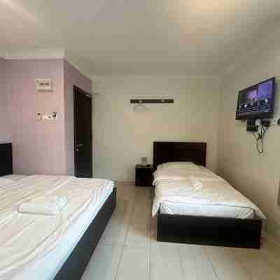 OYO 91259 Hai Thien Motel Rooms