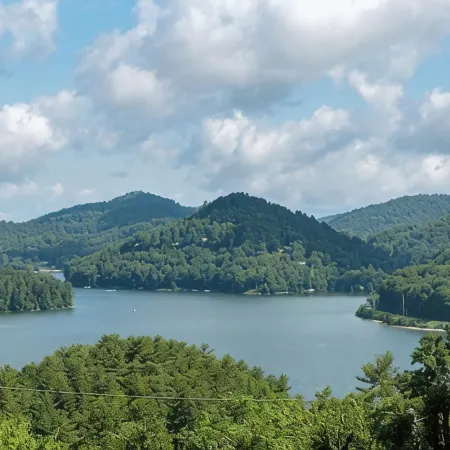 "The Nut House" Long Range Views & 5 Minutes to Cashiers Crossroads