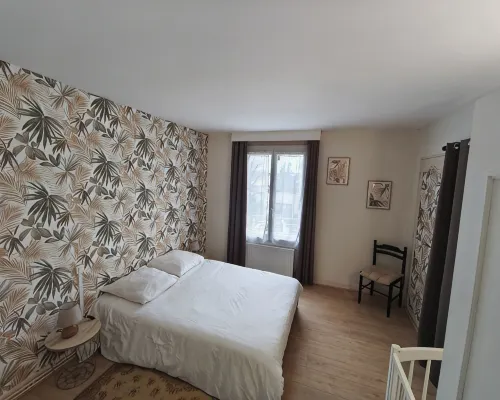 Town house for 7 people in quiet area - baby equipment and pets allowed Hotels in Chateauroux