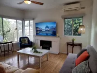 Relax in a cozy house,BBQ,10 mins from the beaches Hotels in Miranda