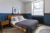 Beautiful, stylish ground floor Georgian apartment