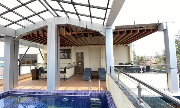 La Maison Royale South C
