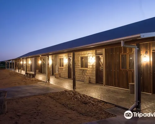 Saltbush Retreat Hotels in Longreach