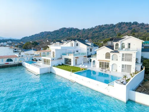 Huyu Yijing Homestay (Hengshan Island Shop) - Infinity Pools