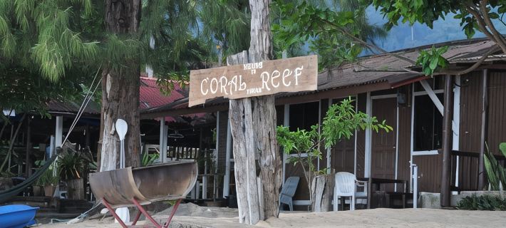 Coral Reef Holidays โรงแรมในรอมปิน