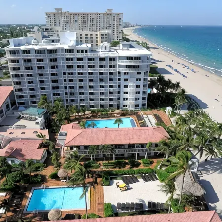 Beachcomber Resort & Club