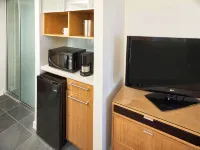 Ala Moana Honolulu by Mantra